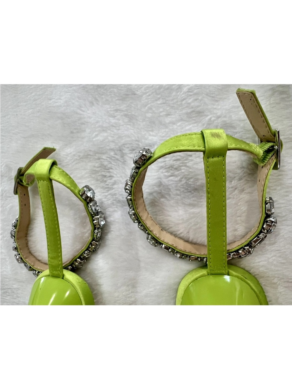 Betsey Johnson SB-Perry Citron Rhinestone Flare Heel Sandals Sz 7 M Like New - Picture 10 of 16